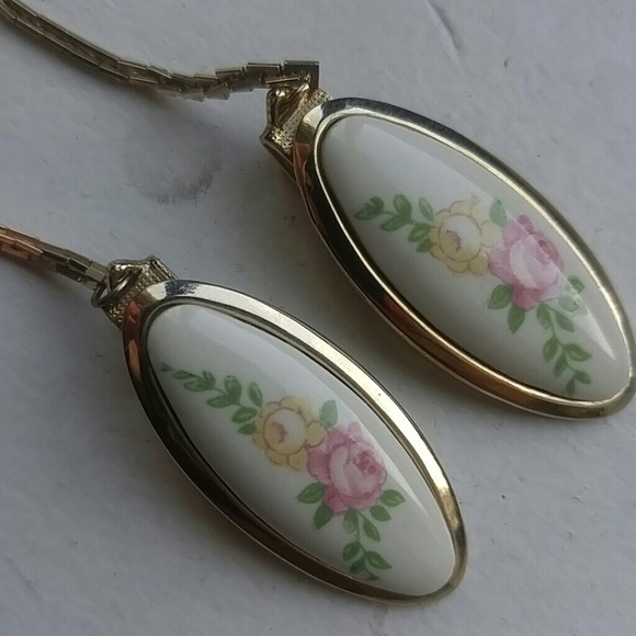 Vintage Jewelry - VTG sweater clip